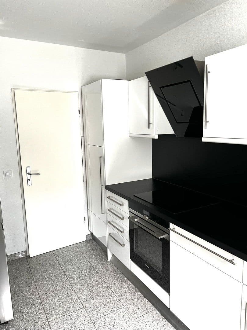 4 bedroom flat for sale, 111 m², Moselstrasse , 9, Essen, North Rhine-Westphalia 4 bedroom flat for sale, 111 m², Moselstrasse , 9, Essen, North Rhine-Westphalia