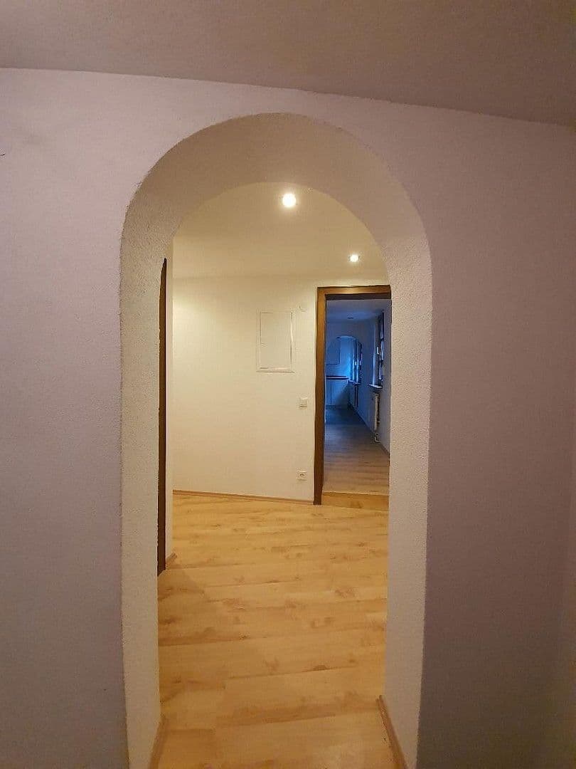 2 bedroom with open-plan kitchen flat to rent, 145 m², Stockach, Baden-Württemberg 2 bedroom with open-plan kitchen flat to rent, 145 m², Stockach, Baden-Württemberg