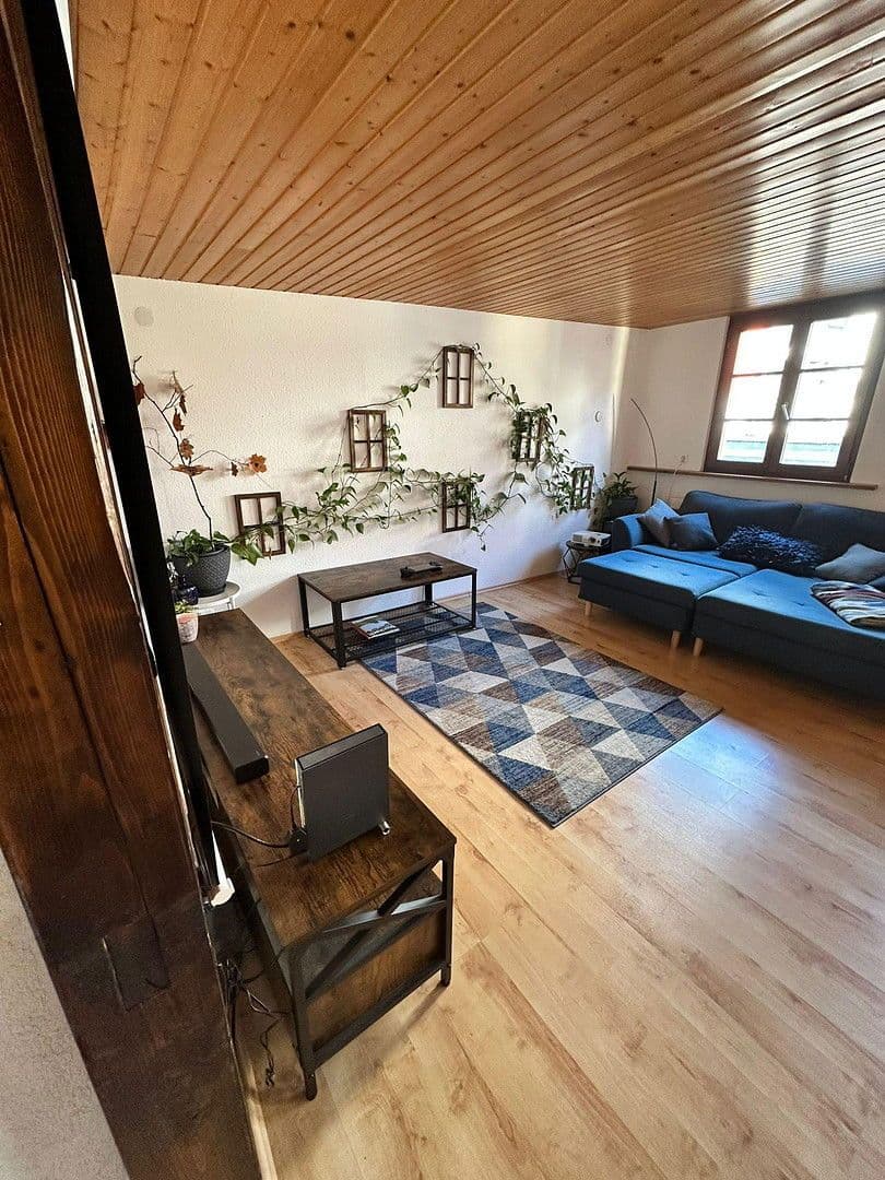 2 bedroom with open-plan kitchen flat to rent, 145 m², Stockach, Baden-Württemberg 2 bedroom with open-plan kitchen flat to rent, 145 m², Stockach, Baden-Württemberg