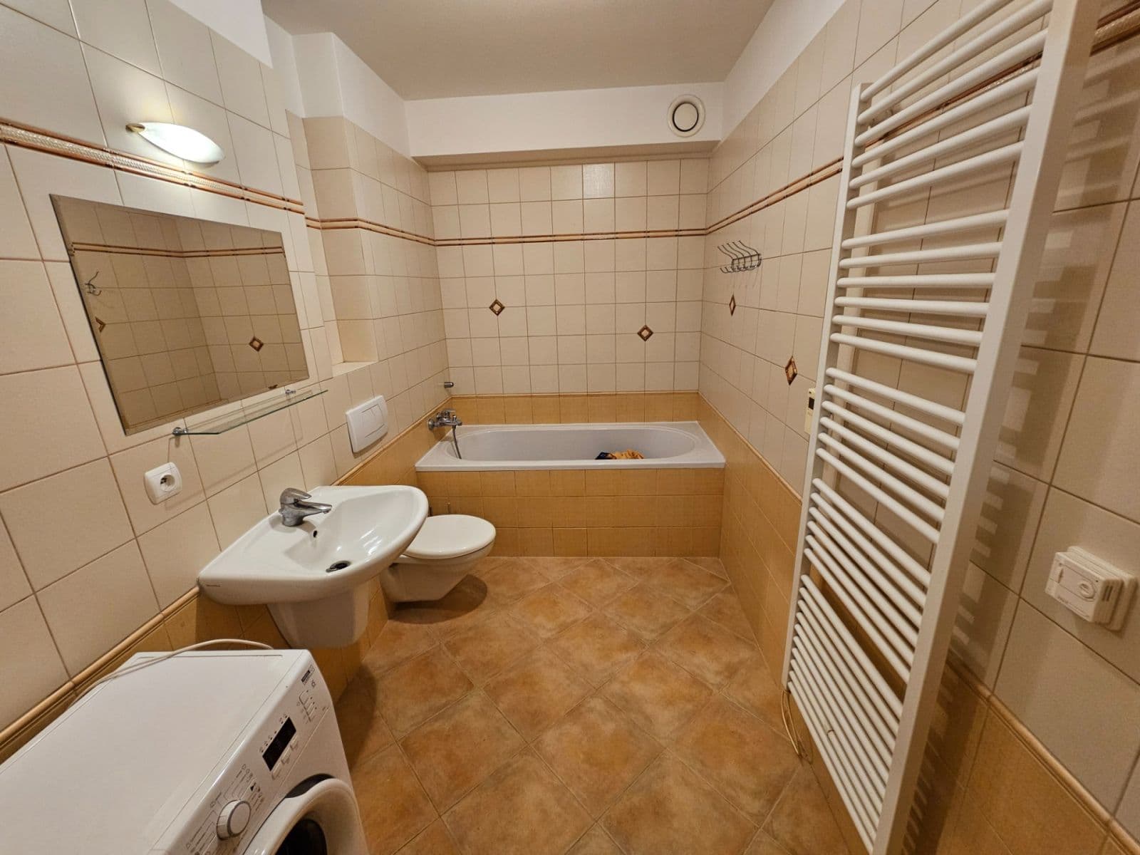 2 bedroom with open-plan kitchen flat to rent, 100 m², Tibetská, Prague, Prague 2 bedroom with open-plan kitchen flat to rent, 100 m², Tibetská, Prague, Prague