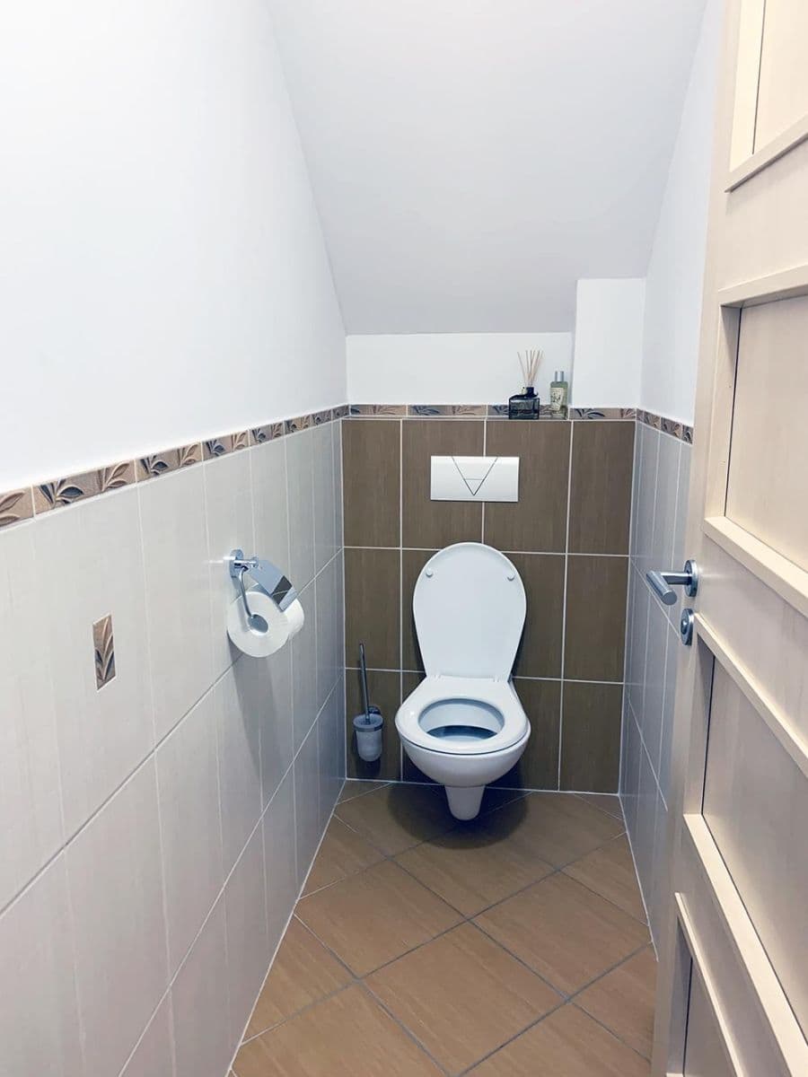 3 bedroom with open-plan kitchen flat for sale, 115 m², Plzeňská, Králův Dvůr, Středočeský Region 3 bedroom with open-plan kitchen flat for sale, 115 m², Plzeňská, Králův Dvůr, Středočeský Region