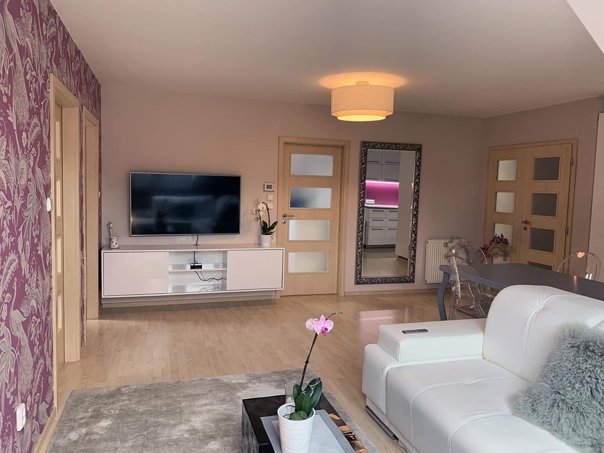 3 bedroom with open-plan kitchen flat for sale, 115 m², Plzeňská, Králův Dvůr, Středočeský Region 3 bedroom with open-plan kitchen flat for sale, 115 m², Plzeňská, Králův Dvůr, Středočeský Region