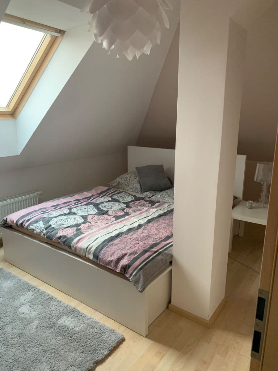 3 bedroom with open-plan kitchen flat for sale, 115 m², Plzeňská, Králův Dvůr, Středočeský Region 3 bedroom with open-plan kitchen flat for sale, 115 m², Plzeňská, Králův Dvůr, Středočeský Region