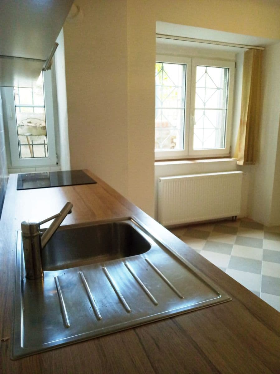 non-residential property to rent, 37 m², U Sparty, Prague, Prague non-residential property to rent, 37 m², U Sparty, Prague, Prague