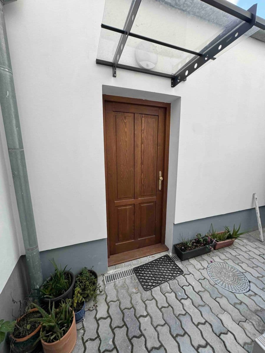 1 bedroom with open-plan kitchen flat to rent, 36 m², Za Lužinami, Prague, Prague 1 bedroom with open-plan kitchen flat to rent, 36 m², Za Lužinami, Prague, Prague