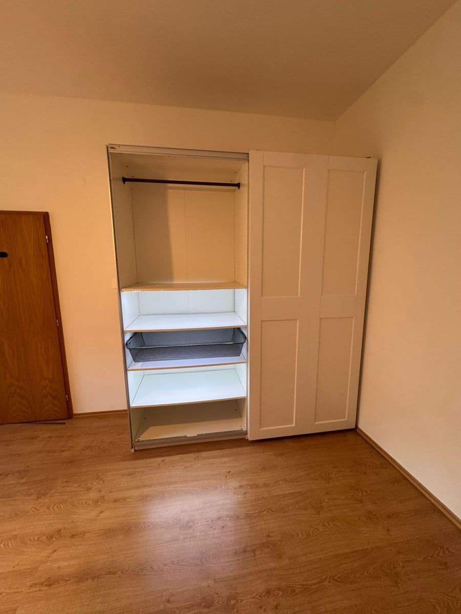 1 bedroom with open-plan kitchen flat to rent, 58 m², Husitská, Prague, Prague 1 bedroom with open-plan kitchen flat to rent, 58 m², Husitská, Prague, Prague