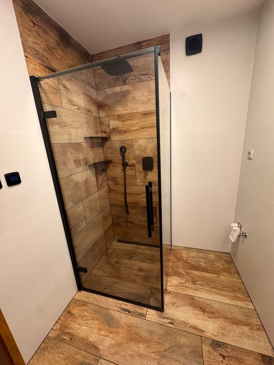 1 bedroom with open-plan kitchen flat to rent, 58 m², Husitská, Prague, Prague 1 bedroom with open-plan kitchen flat to rent, 58 m², Husitská, Prague, Prague