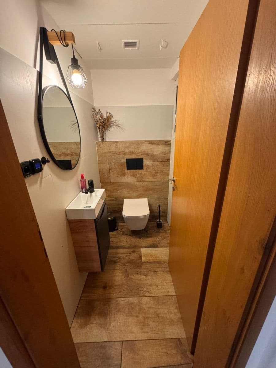 1 bedroom with open-plan kitchen flat to rent, 58 m², Husitská, Prague, Prague 1 bedroom with open-plan kitchen flat to rent, 58 m², Husitská, Prague, Prague