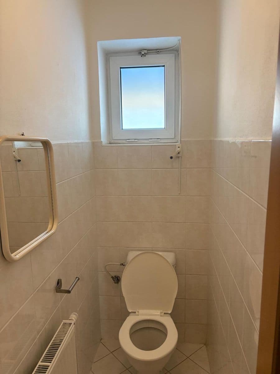 2 bedroom with open-plan kitchen flat to rent, 72 m², Humpolecká, Liberec, Liberecký Region 2 bedroom with open-plan kitchen flat to rent, 72 m², Humpolecká, Liberec, Liberecký Region