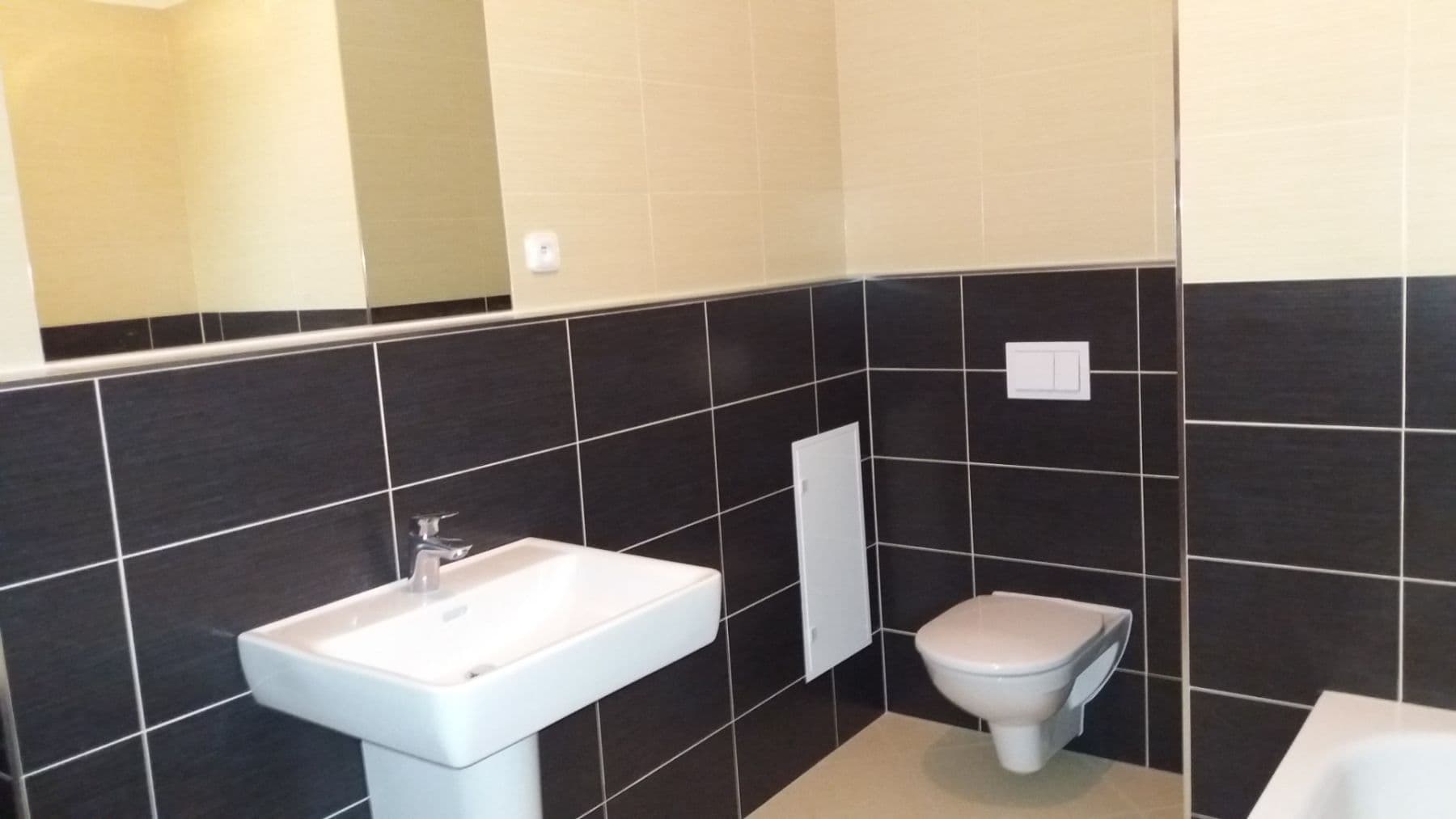 1 bedroom with open-plan kitchen flat to rent, 53 m², Pod Harfou, Prague, Prague 1 bedroom with open-plan kitchen flat to rent, 53 m², Pod Harfou, Prague, Prague