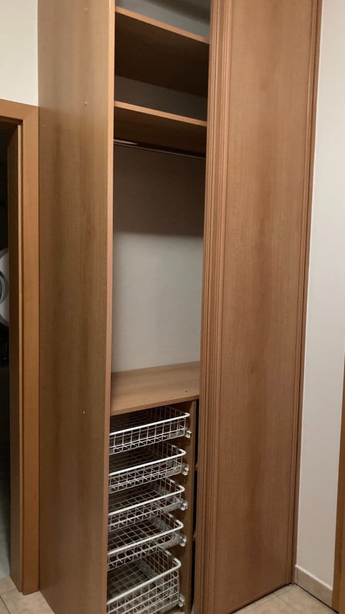 1 bedroom with open-plan kitchen flat to rent, 49 m², Hakenova, Poděbrady, Středočeský Region 1 bedroom with open-plan kitchen flat to rent, 49 m², Hakenova, Poděbrady, Středočeský Region