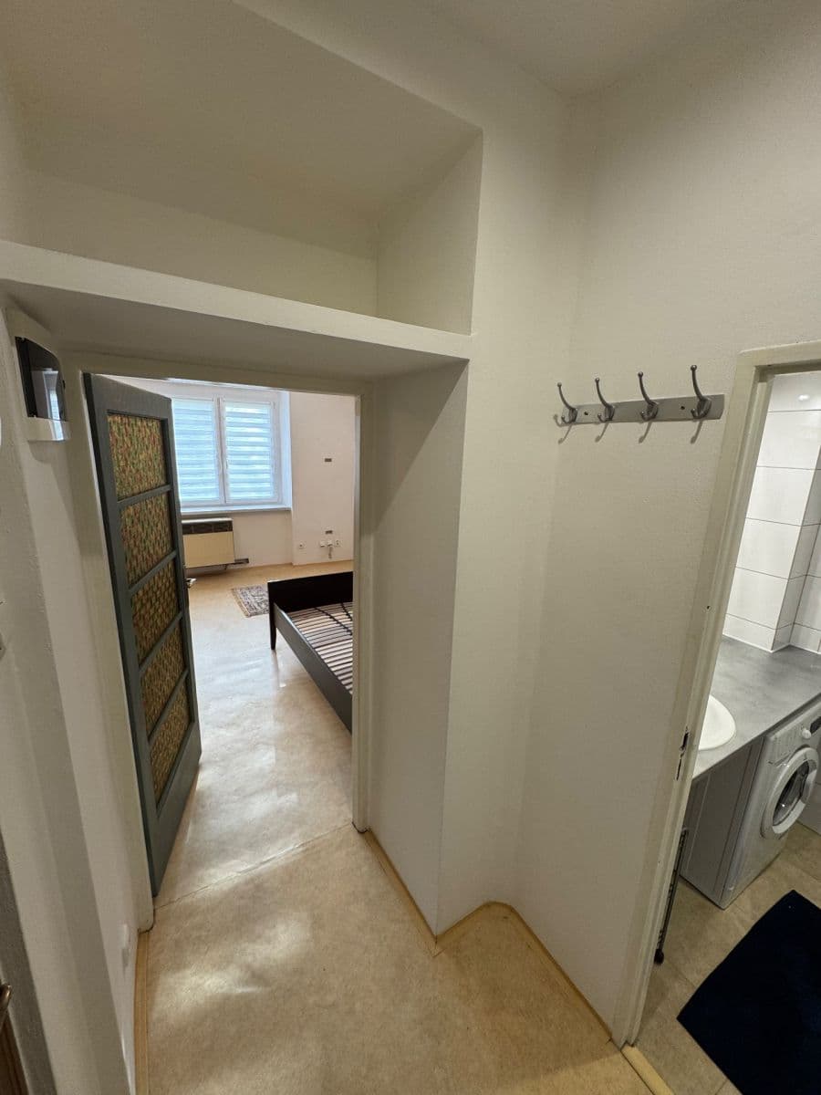 Studio flat to rent, 22 m², Kolbenova, Prague, Prague Studio flat to rent, 22 m², Kolbenova, Prague, Prague