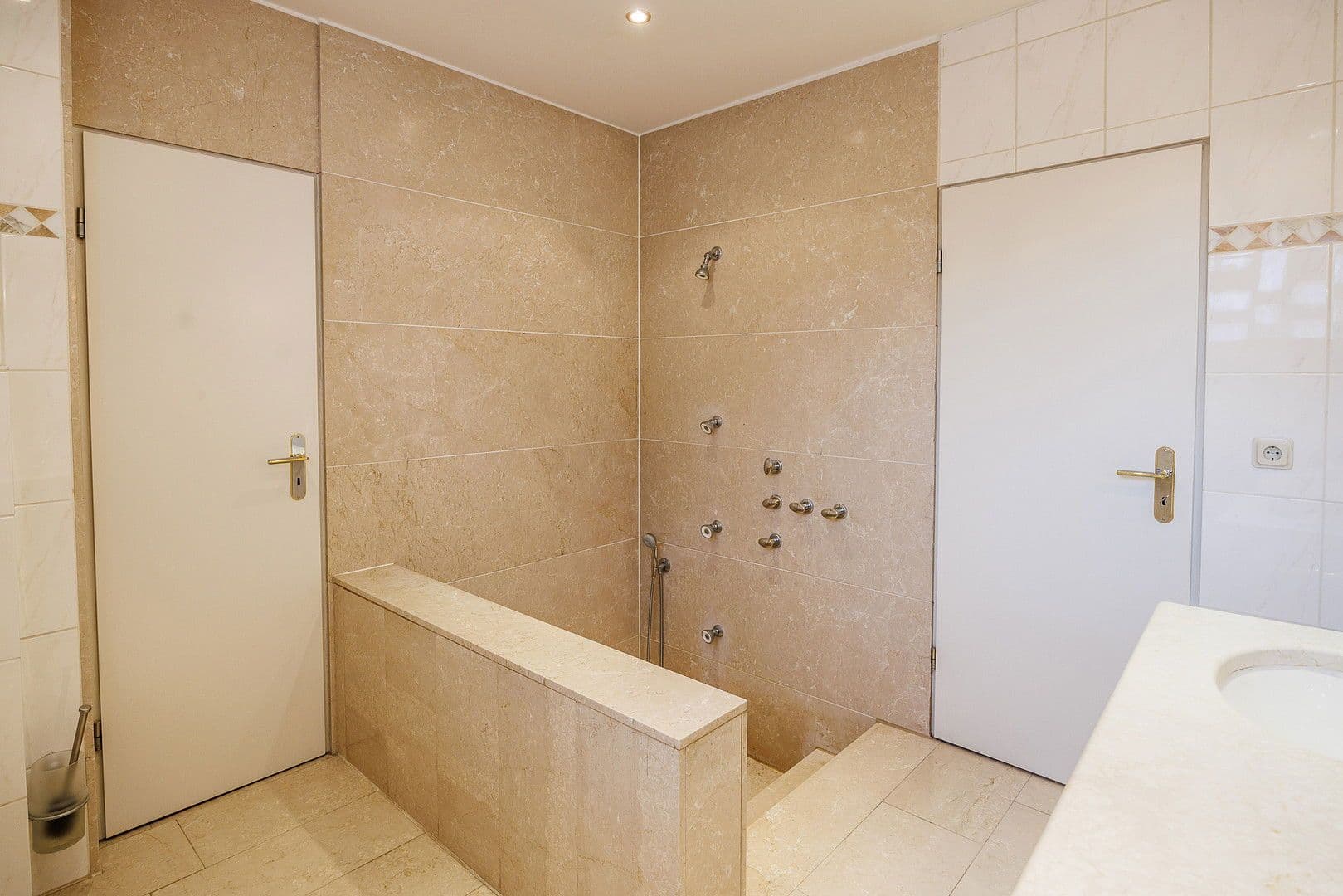 5 bedroom flat to rent, 198 m², Much, North Rhine-Westphalia 5 bedroom flat to rent, 198 m², Much, North Rhine-Westphalia