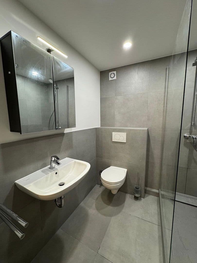 3 bedroom flat to rent, 64 m², Kölner Straße 228, Krefeld, North Rhine-Westphalia 3 bedroom flat to rent, 64 m², Kölner Straße 228, Krefeld, North Rhine-Westphalia