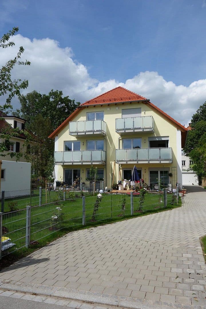 4 bedroom flat to rent, 99 m², Haar, Bavaria 4 bedroom flat to rent, 99 m², Haar, Bavaria