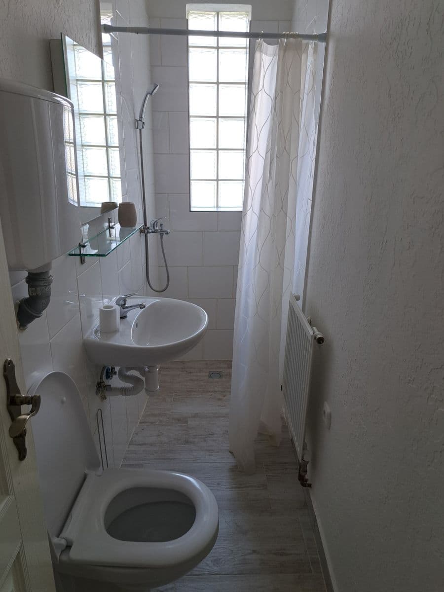 3 bedroom flat to rent, 105 m², Žatecká, Jesenice, Středočeský Region 3 bedroom flat to rent, 105 m², Žatecká, Jesenice, Středočeský Region