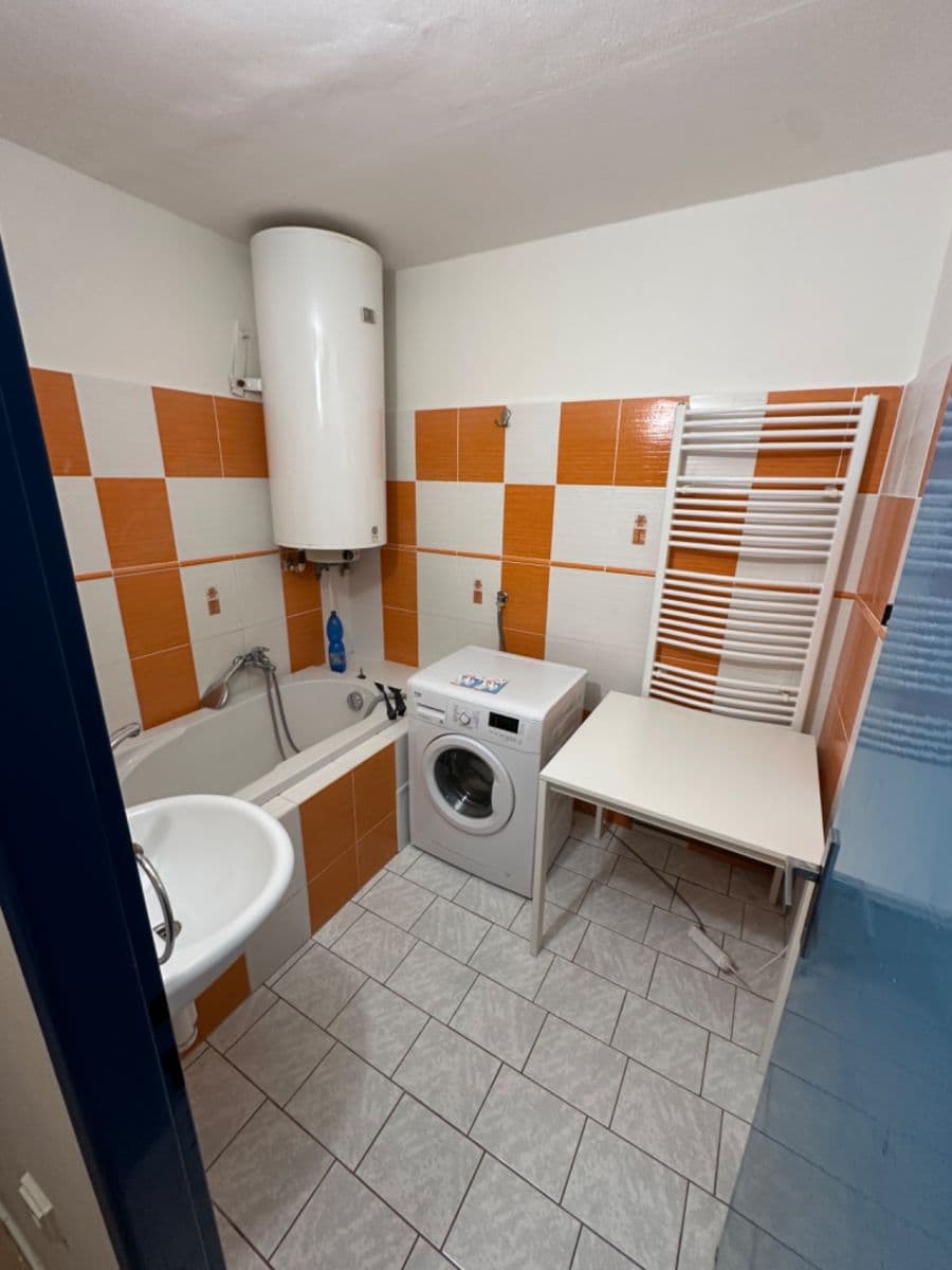 Studio flat to rent, 44 m², Na Chmelnici, Kutná Hora, Středočeský Region Studio flat to rent, 44 m², Na Chmelnici, Kutná Hora, Středočeský Region