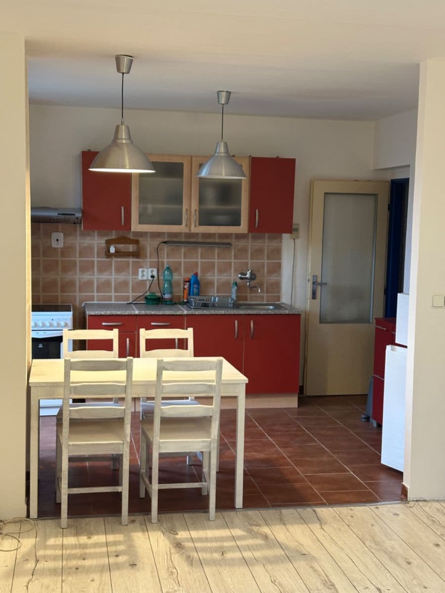 Studio flat to rent, 44 m², Na Chmelnici, Kutná Hora, Středočeský Region Studio flat to rent, 44 m², Na Chmelnici, Kutná Hora, Středočeský Region