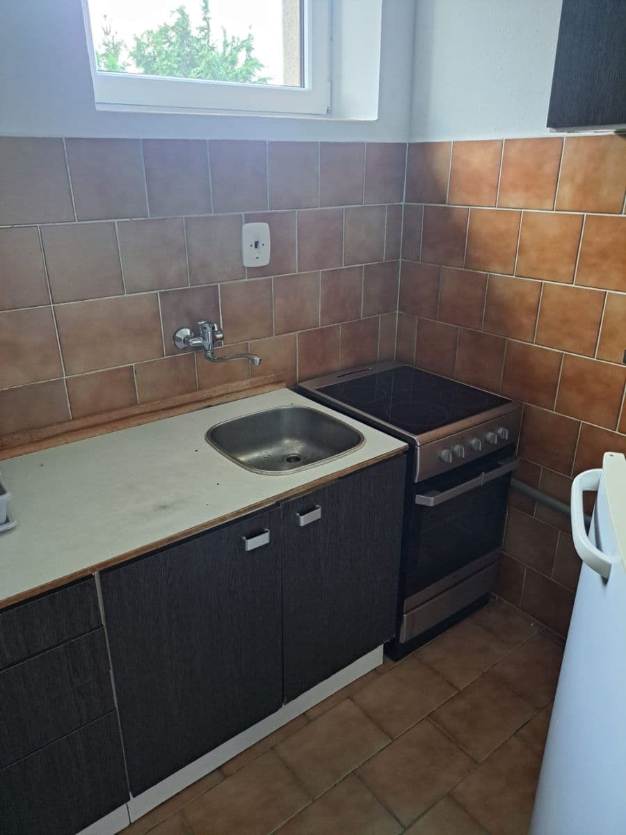 2 bedroom flat to rent, 70 m², Nad Pomníkem, Prague, Prague 2 bedroom flat to rent, 70 m², Nad Pomníkem, Prague, Prague