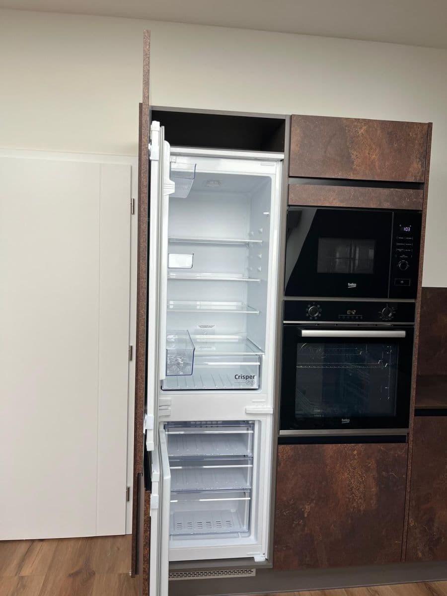 2 bedroom with open-plan kitchen flat to rent, 90 m², Šlikova, Prague, Prague 2 bedroom with open-plan kitchen flat to rent, 90 m², Šlikova, Prague, Prague