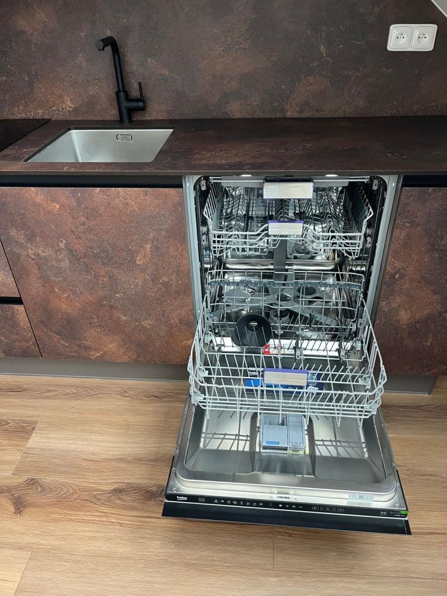 2 bedroom with open-plan kitchen flat to rent, 90 m², Šlikova, Prague, Prague 2 bedroom with open-plan kitchen flat to rent, 90 m², Šlikova, Prague, Prague