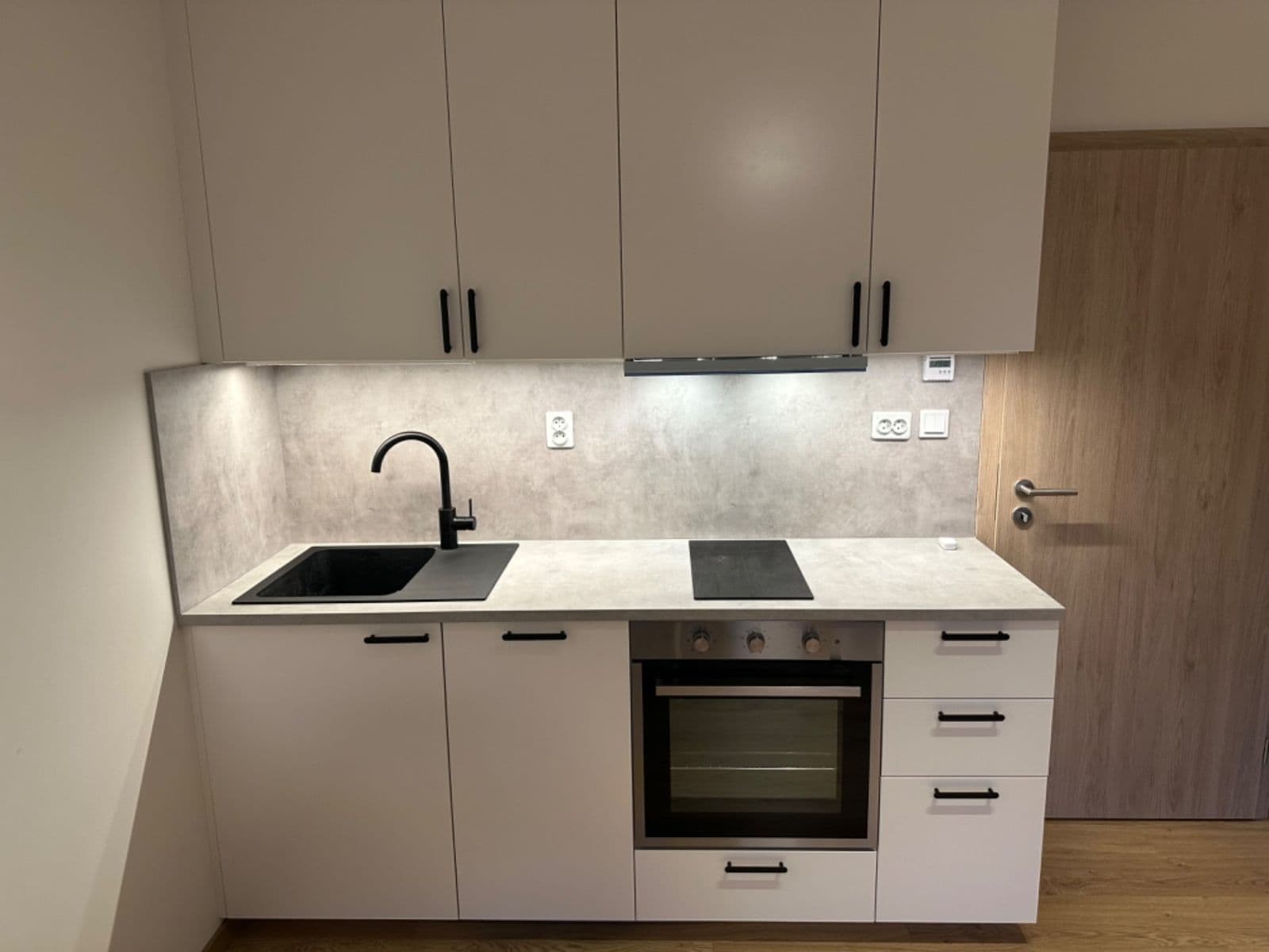 Studio flat to rent, 36 m², Lázeňská, Slaný, Středočeský Region Studio flat to rent, 36 m², Lázeňská, Slaný, Středočeský Region