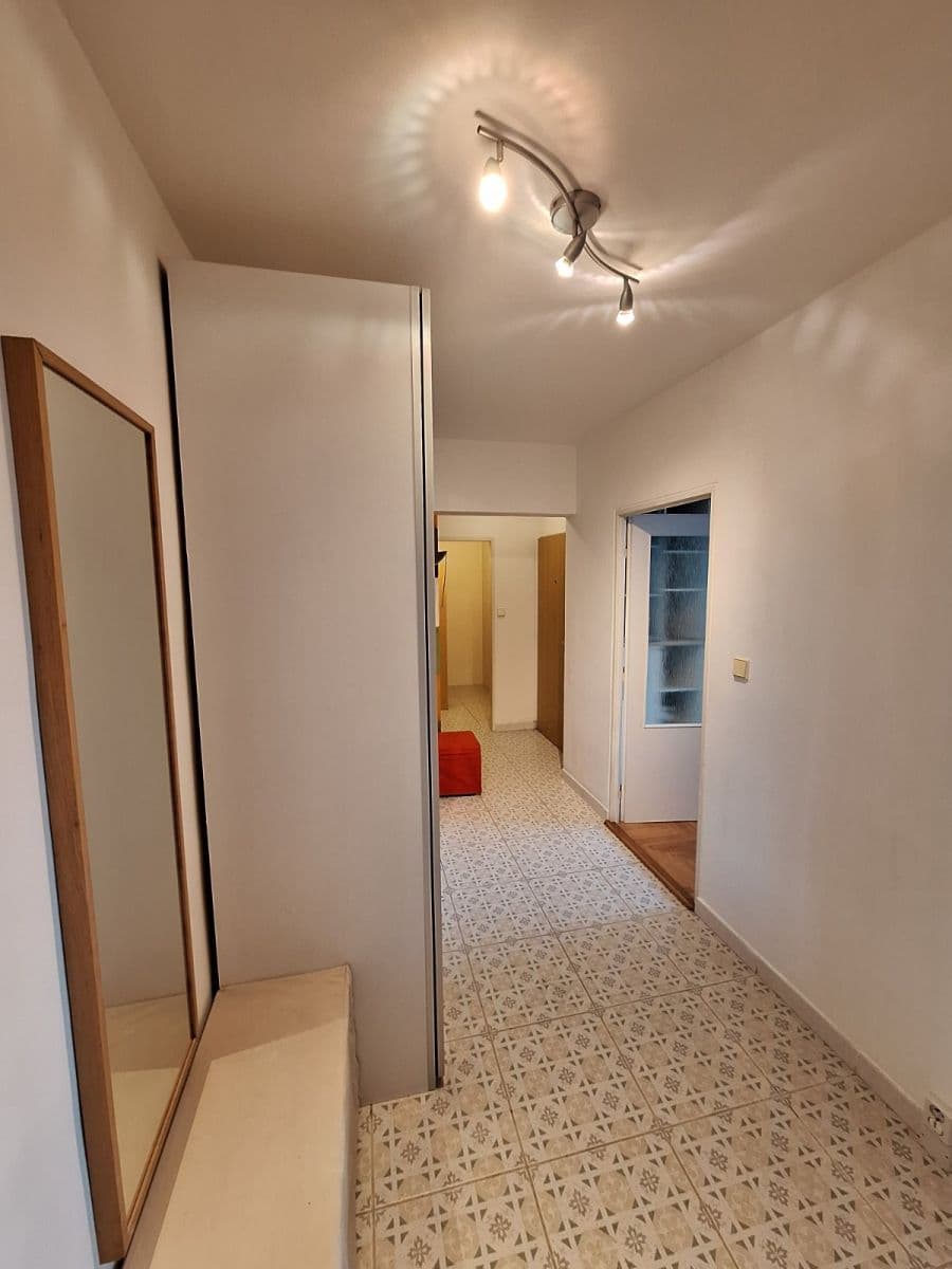 2 bedroom with open-plan kitchen flat to rent, 76 m², Bašteckého, Prague, Prague 2 bedroom with open-plan kitchen flat to rent, 76 m², Bašteckého, Prague, Prague