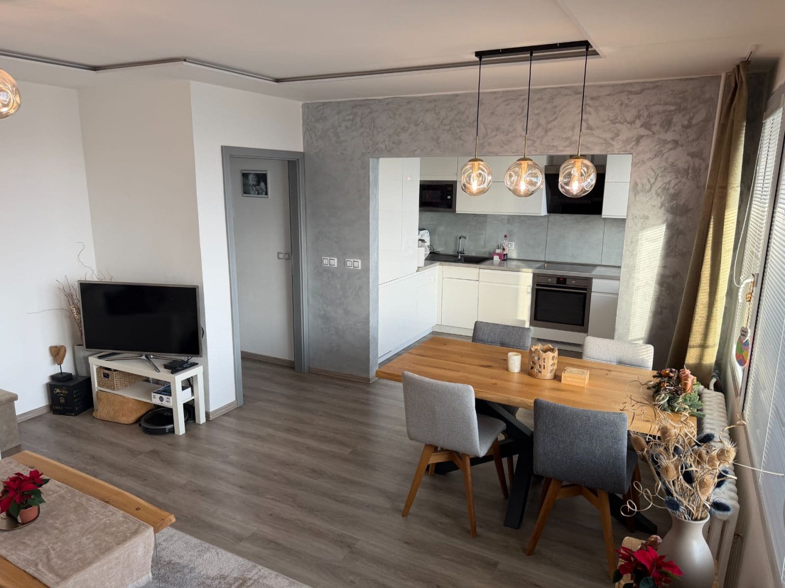 3 bedroom with open-plan kitchen flat to rent, 78 m², Popelákova, Brno, Jihomoravský Region 3 bedroom with open-plan kitchen flat to rent, 78 m², Popelákova, Brno, Jihomoravský Region