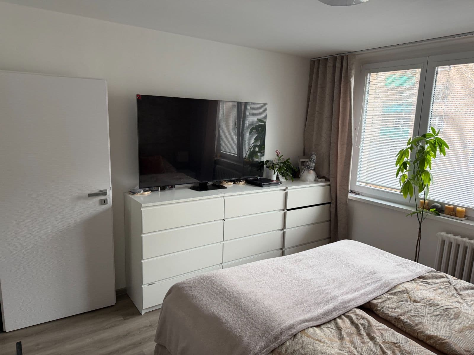 3 bedroom with open-plan kitchen flat to rent, 78 m², Popelákova, Brno, Jihomoravský Region 3 bedroom with open-plan kitchen flat to rent, 78 m², Popelákova, Brno, Jihomoravský Region