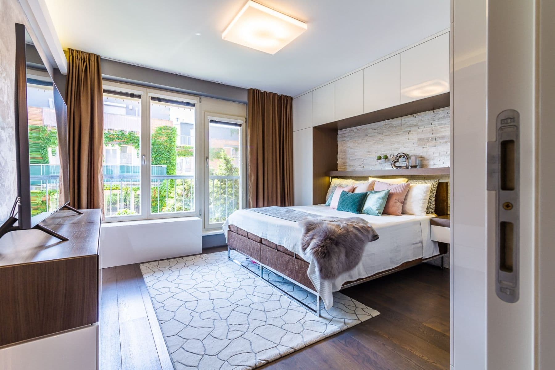 1 bedroom with open-plan kitchen flat for sale, 52 m², Hulanova, Prague, Prague 1 bedroom with open-plan kitchen flat for sale, 52 m², Hulanova, Prague, Prague