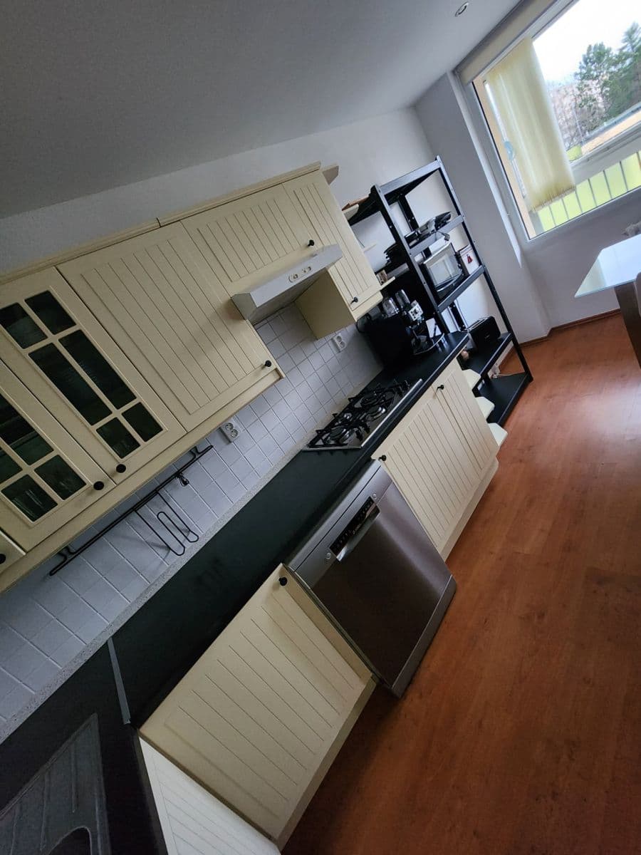 3 bedroom flat to rent, 68 m², K Lipám, Prague, Prague 3 bedroom flat to rent, 68 m², K Lipám, Prague, Prague