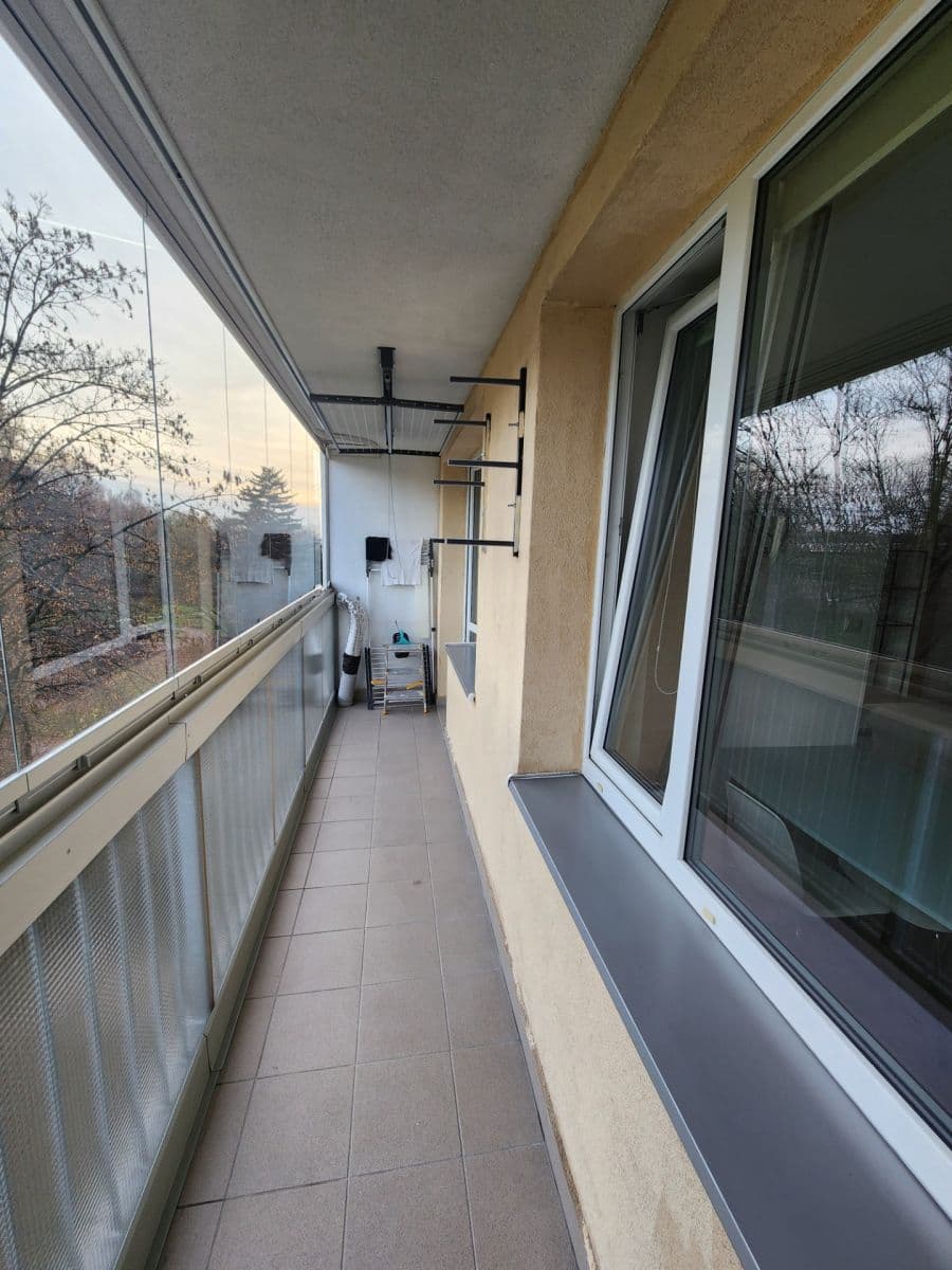 3 bedroom flat to rent, 68 m², K Lipám, Prague, Prague 3 bedroom flat to rent, 68 m², K Lipám, Prague, Prague