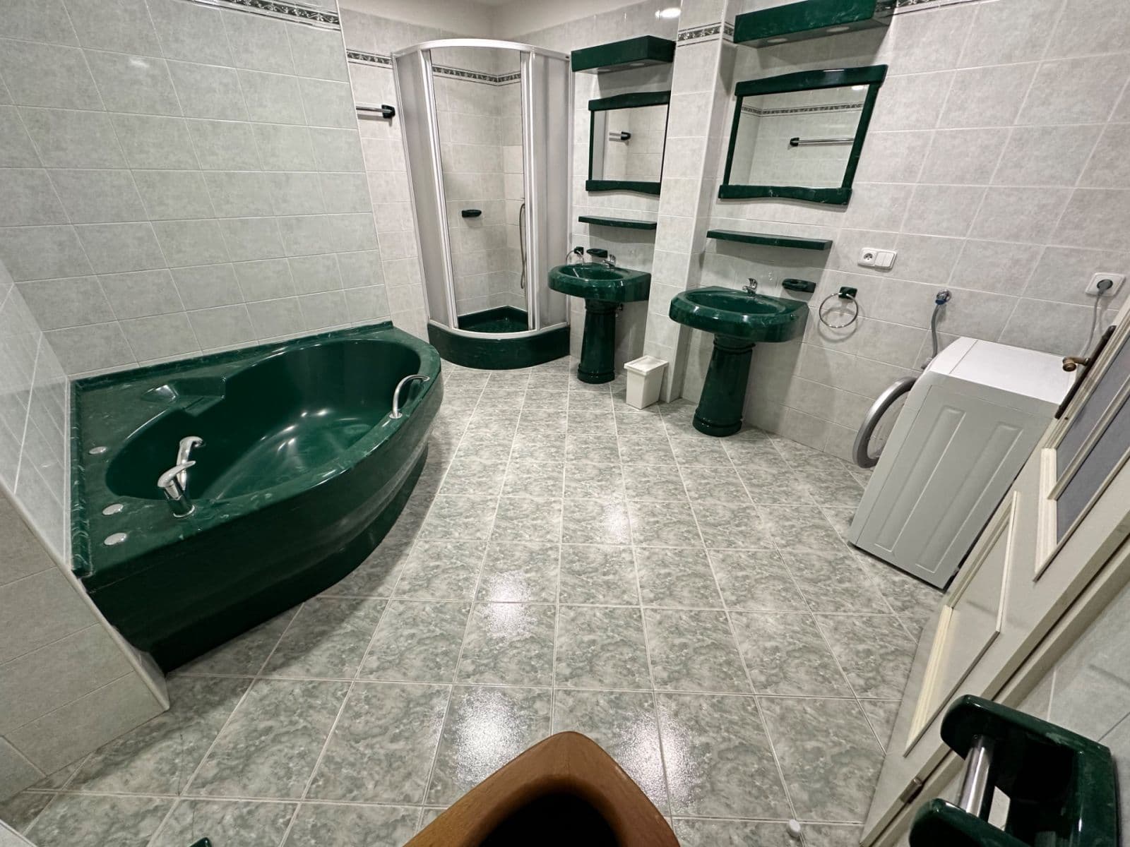 4 bedroom flat to rent, 144 m², Československé armády, Prague, Prague 4 bedroom flat to rent, 144 m², Československé armády, Prague, Prague