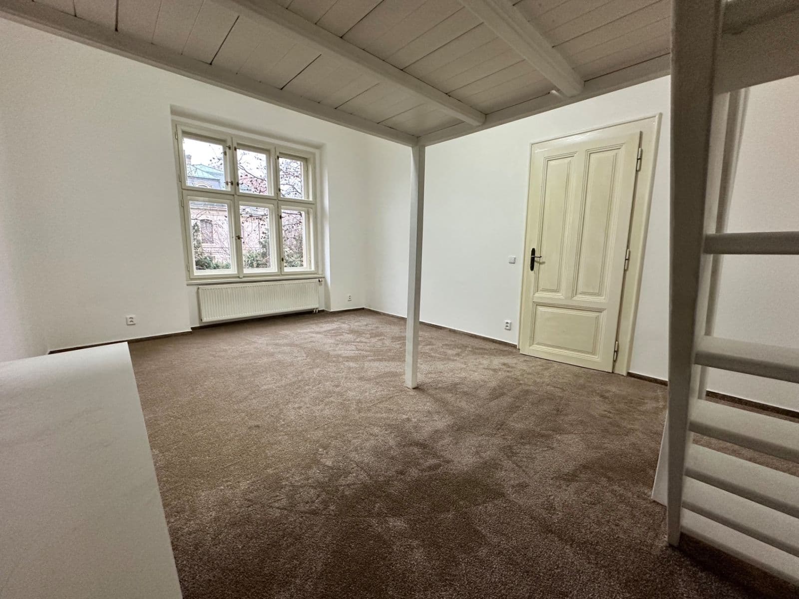 4 bedroom flat to rent, 144 m², Československé armády, Prague, Prague 4 bedroom flat to rent, 144 m², Československé armády, Prague, Prague