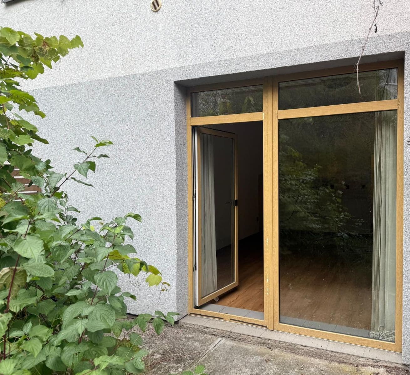 Studio flat to rent, 36 m², Na Hrázce, Hradec Králové, Královéhradecký Region Studio flat to rent, 36 m², Na Hrázce, Hradec Králové, Královéhradecký Region