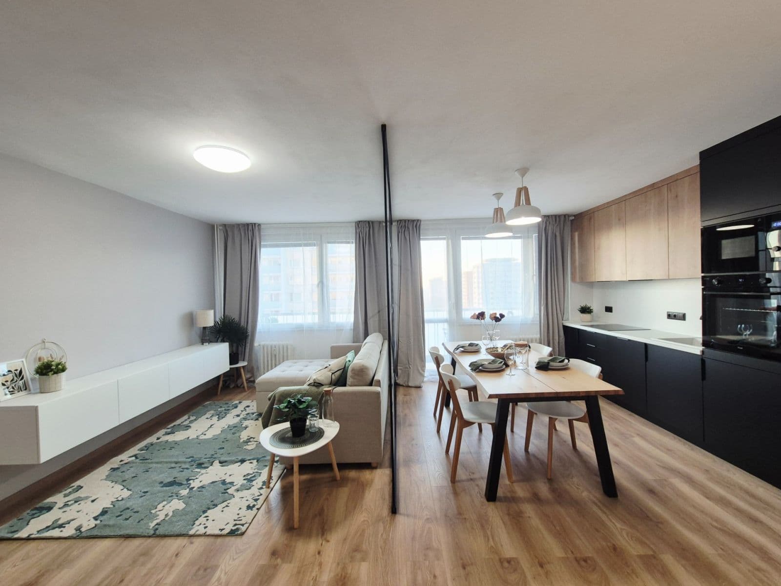 2 bedroom with open-plan kitchen flat for sale, 80 m², nábřeží Závodu míru, Pardubice, Pardubický Region 2 bedroom with open-plan kitchen flat for sale, 80 m², nábřeží Závodu míru, Pardubice, Pardubický Region