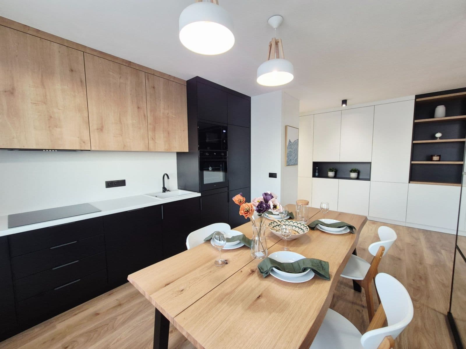 2 bedroom with open-plan kitchen flat for sale, 80 m², nábřeží Závodu míru, Pardubice, Pardubický Region 2 bedroom with open-plan kitchen flat for sale, 80 m², nábřeží Závodu míru, Pardubice, Pardubický Region