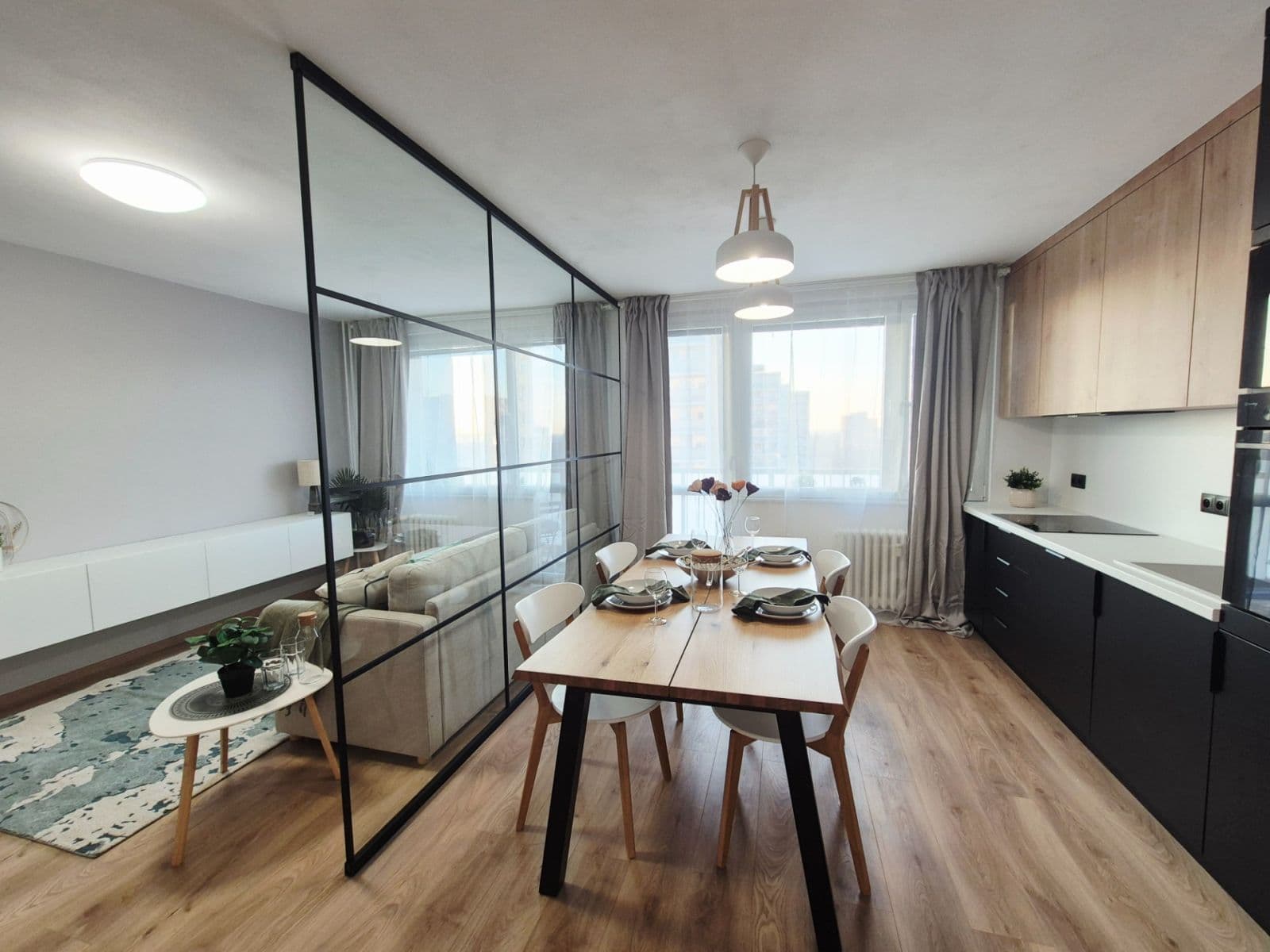 2 bedroom with open-plan kitchen flat for sale, 80 m², nábřeží Závodu míru, Pardubice, Pardubický Region 2 bedroom with open-plan kitchen flat for sale, 80 m², nábřeží Závodu míru, Pardubice, Pardubický Region