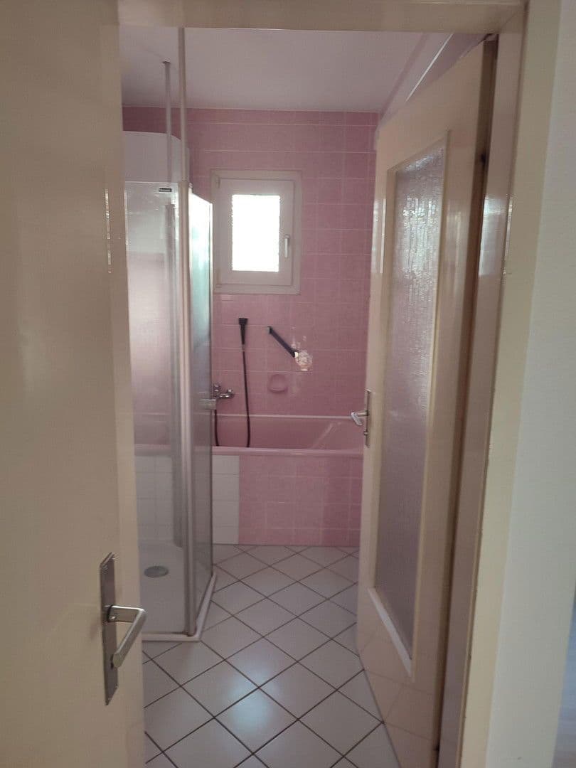 2 bedroom flat to rent, 80 m², Reutlingen, Baden-Württemberg 2 bedroom flat to rent, 80 m², Reutlingen, Baden-Württemberg