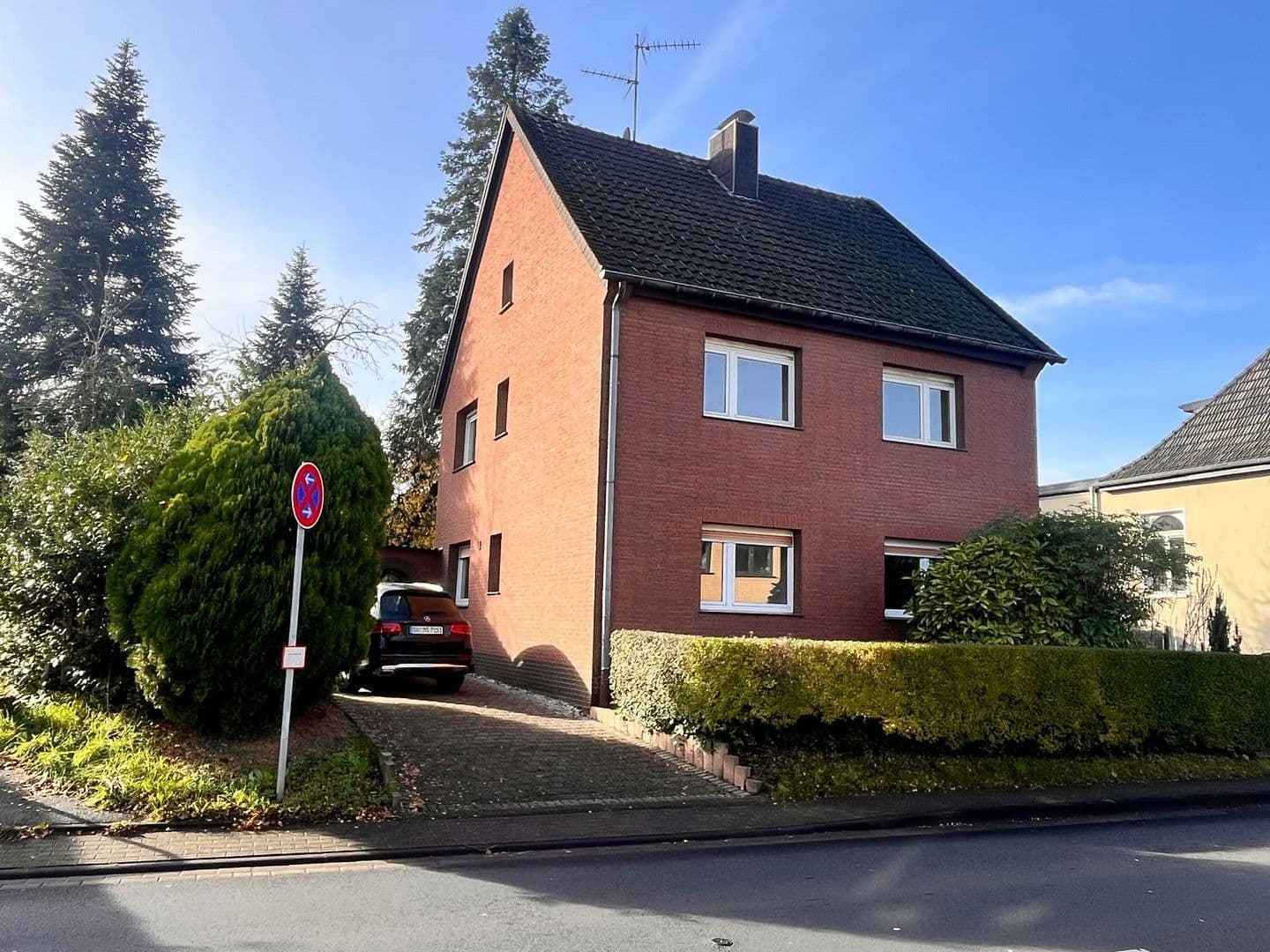 house for sale, 120 m², Stoßdorfer Straße 36, Hennef (Sieg), North Rhine-Westphalia house for sale, 120 m², Stoßdorfer Straße 36, Hennef (Sieg), North Rhine-Westphalia