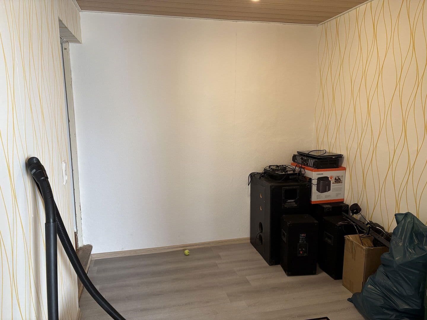 3 bedroom flat to rent, 113 m², Bahnhofstr. 13, Gedern, Hesse 3 bedroom flat to rent, 113 m², Bahnhofstr. 13, Gedern, Hesse