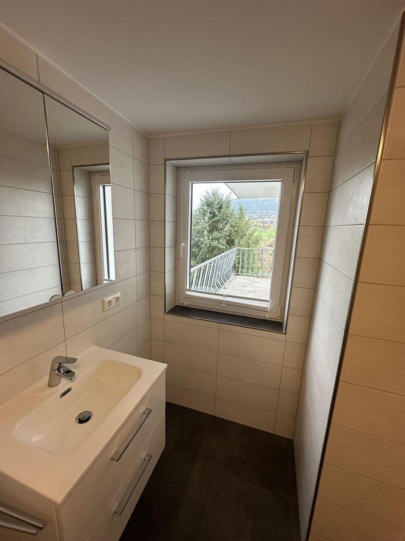 3 bedroom flat to rent, 107 m², Laudenbach, Bavaria 3 bedroom flat to rent, 107 m², Laudenbach, Bavaria