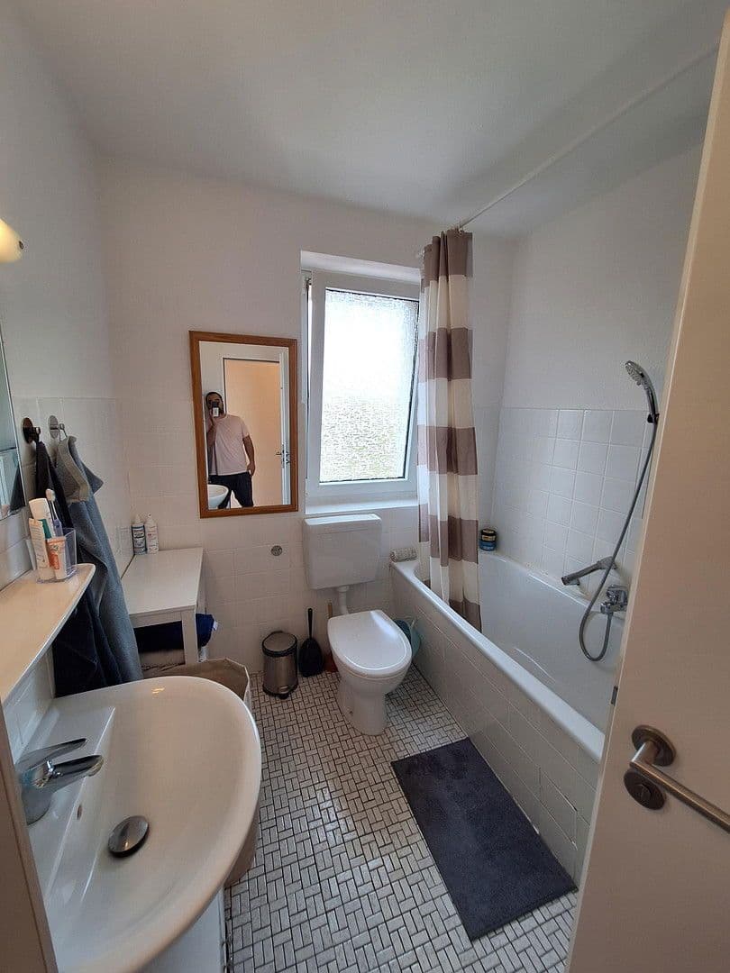 4 bedroom flat to rent, 106 m², Heinrich-Heine-Ring 2, Hanover, Lower Saxony 4 bedroom flat to rent, 106 m², Heinrich-Heine-Ring 2, Hanover, Lower Saxony