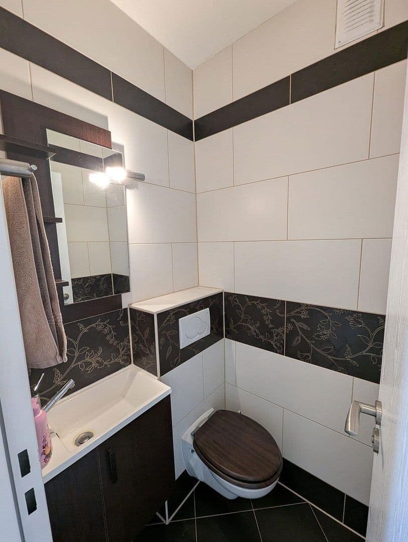 4 bedroom flat for sale, 109 m², Neuss, North Rhine-Westphalia 4 bedroom flat for sale, 109 m², Neuss, North Rhine-Westphalia