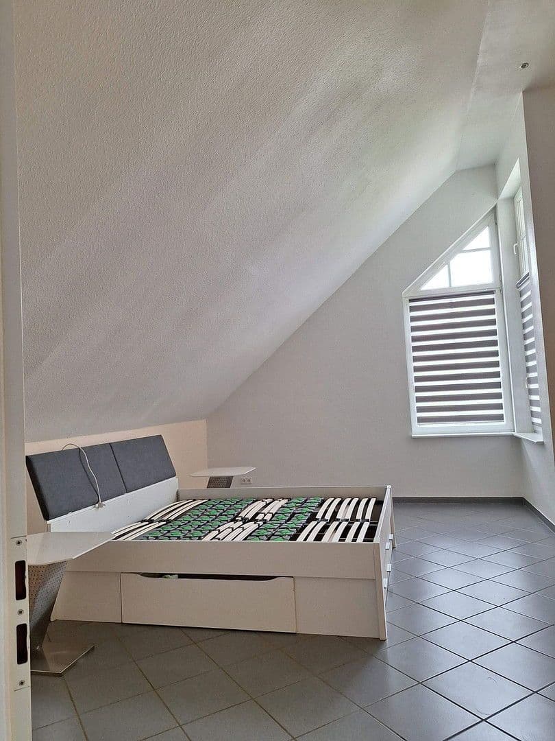 house for sale, 175 m², Krokusweg 1, Münsingen, Baden-Württemberg house for sale, 175 m², Krokusweg 1, Münsingen, Baden-Württemberg