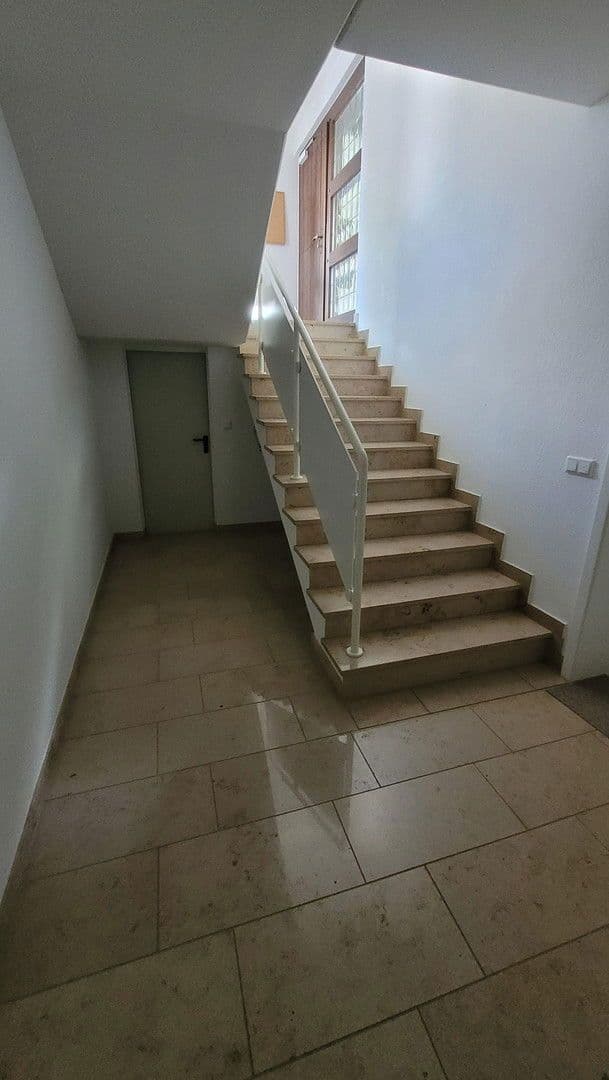 2 bedroom with open-plan kitchen flat for sale, 129 m², Am Weinfaß 60, Rüsselsheim am Main, Hesse 2 bedroom with open-plan kitchen flat for sale, 129 m², Am Weinfaß 60, Rüsselsheim am Main, Hesse