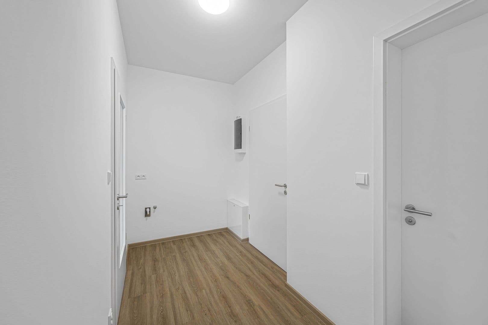 1 bedroom with open-plan kitchen flat to rent, 43 m², K dálnici, Prague, Prague 1 bedroom with open-plan kitchen flat to rent, 43 m², K dálnici, Prague, Prague