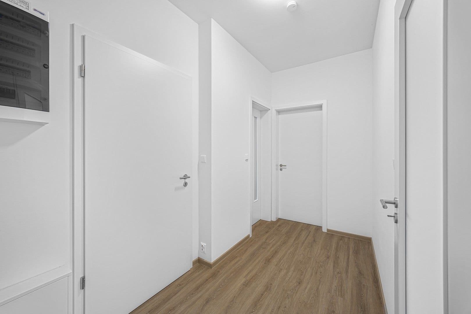 1 bedroom with open-plan kitchen flat to rent, 43 m², K dálnici, Prague, Prague 1 bedroom with open-plan kitchen flat to rent, 43 m², K dálnici, Prague, Prague