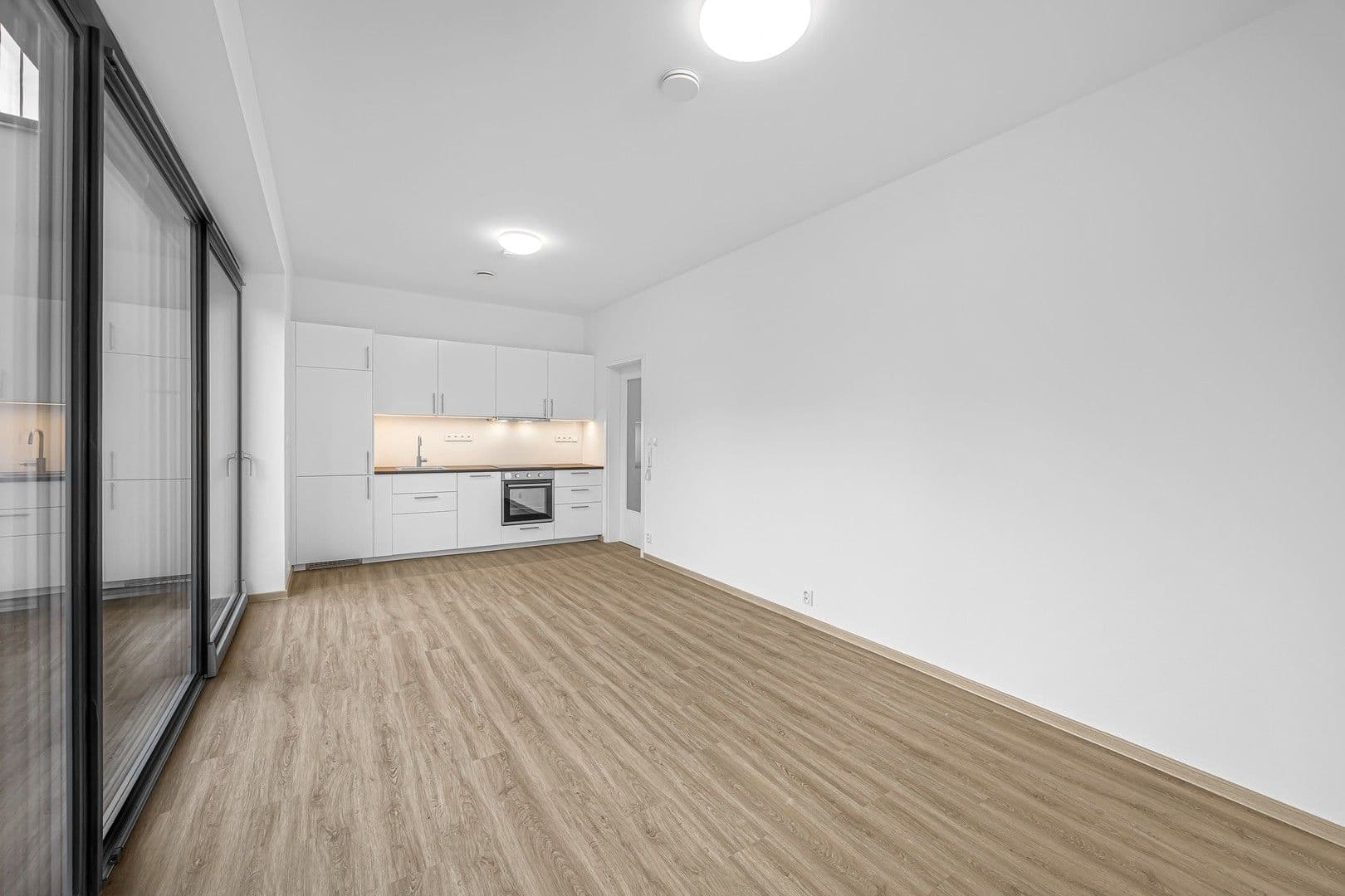 1 bedroom with open-plan kitchen flat to rent, 43 m², K dálnici, Prague, Prague 1 bedroom with open-plan kitchen flat to rent, 43 m², K dálnici, Prague, Prague