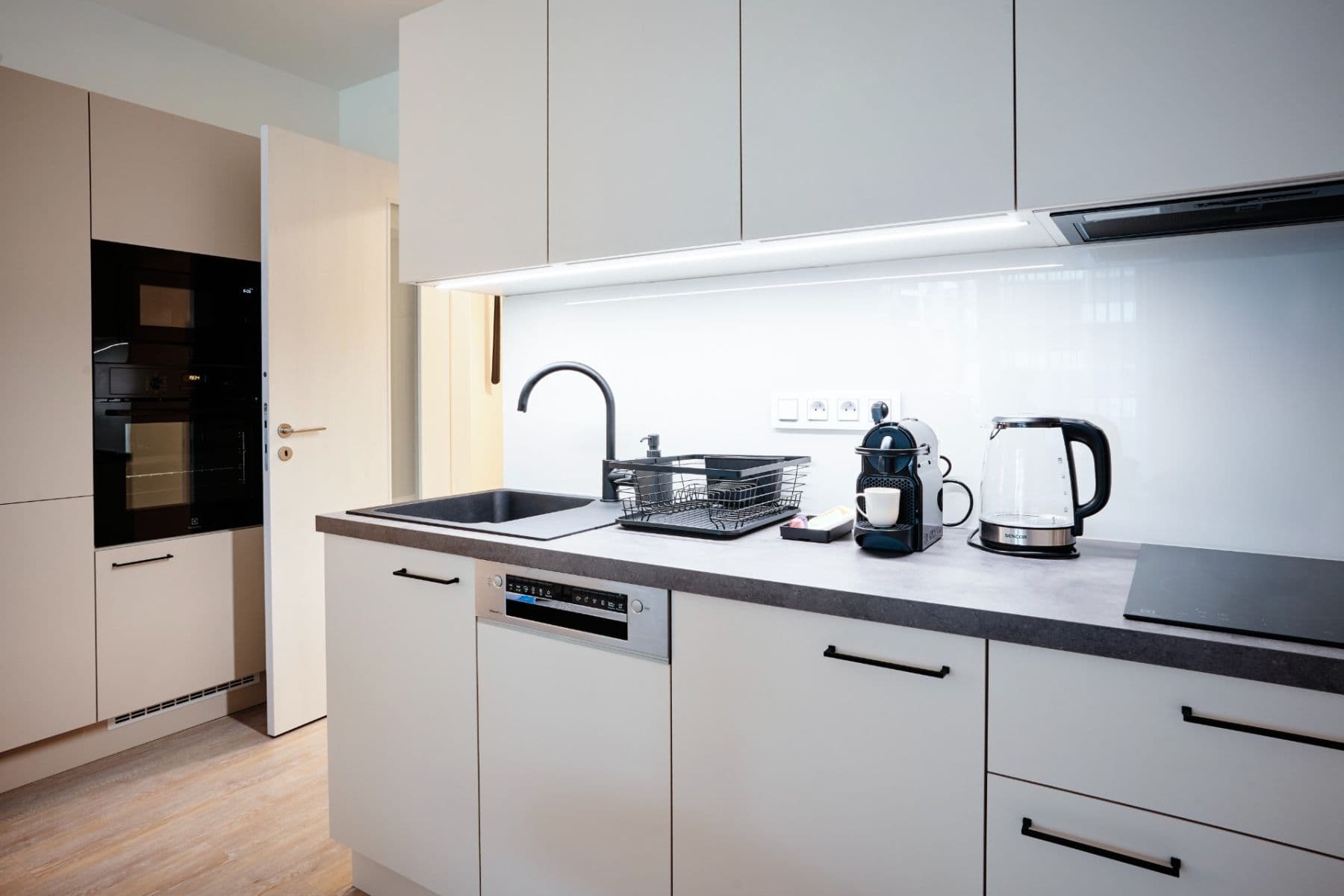 Studio flat to rent, 36 m², Šrámkové, Prague, Prague Studio flat to rent, 36 m², Šrámkové, Prague, Prague